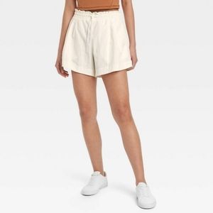 New White High Rise Flex Shorts from all in motion